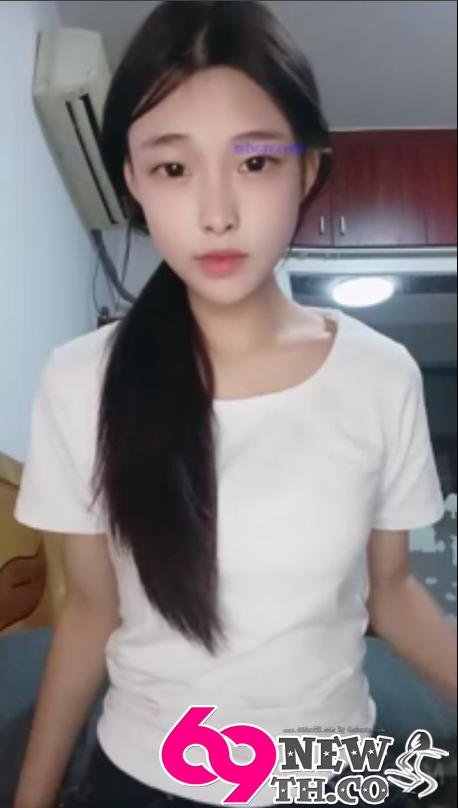 สาวจีนถ่ายคริปหาค่าเทอม