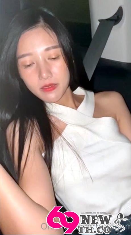 น้องดรีม Ndream นั่งเมาอยู่ในรถแตกนอกไม่ได้เดี๊ยวเบาะเลอะ